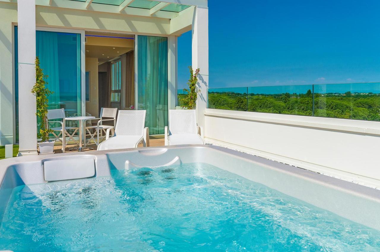 Hotel Montecarlo บิบิโอเน ภายนอก รูปภาพ