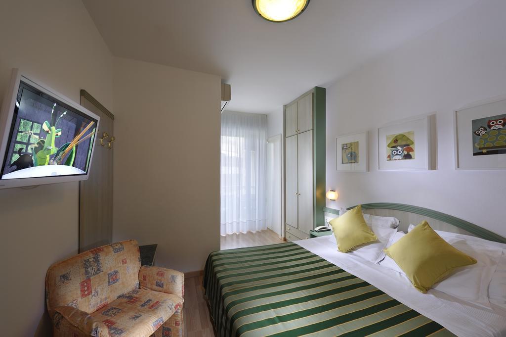 Hotel Montecarlo บิบิโอเน ห้อง รูปภาพ