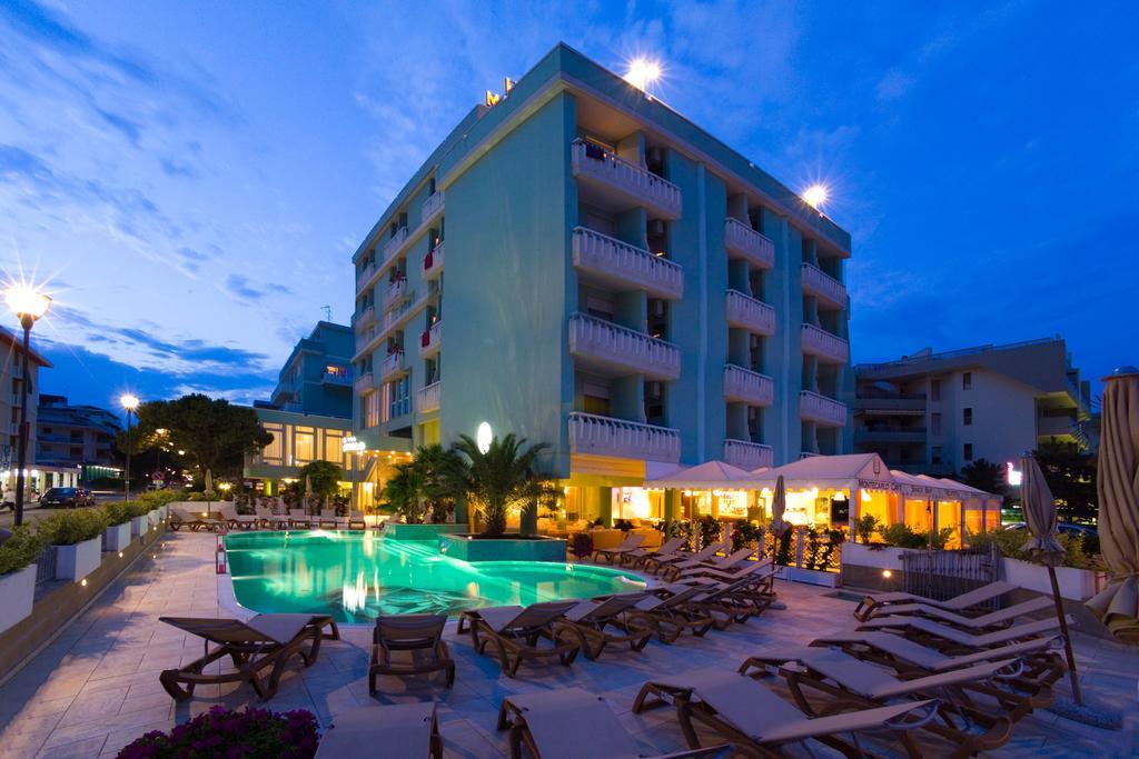 Hotel Montecarlo บิบิโอเน ภายนอก รูปภาพ