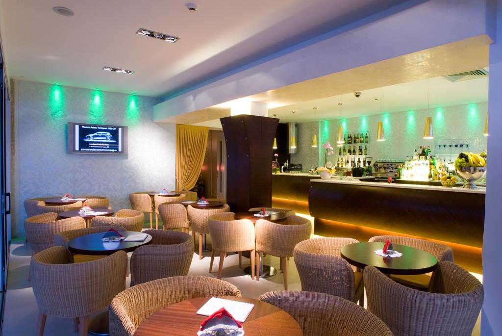 Hotel Montecarlo บิบิโอเน ภายนอก รูปภาพ
