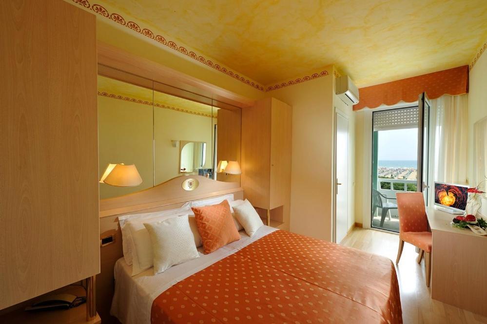 Hotel Montecarlo บิบิโอเน ภายนอก รูปภาพ